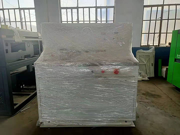 高壓共軌試驗臺發動機轉速由什么控制